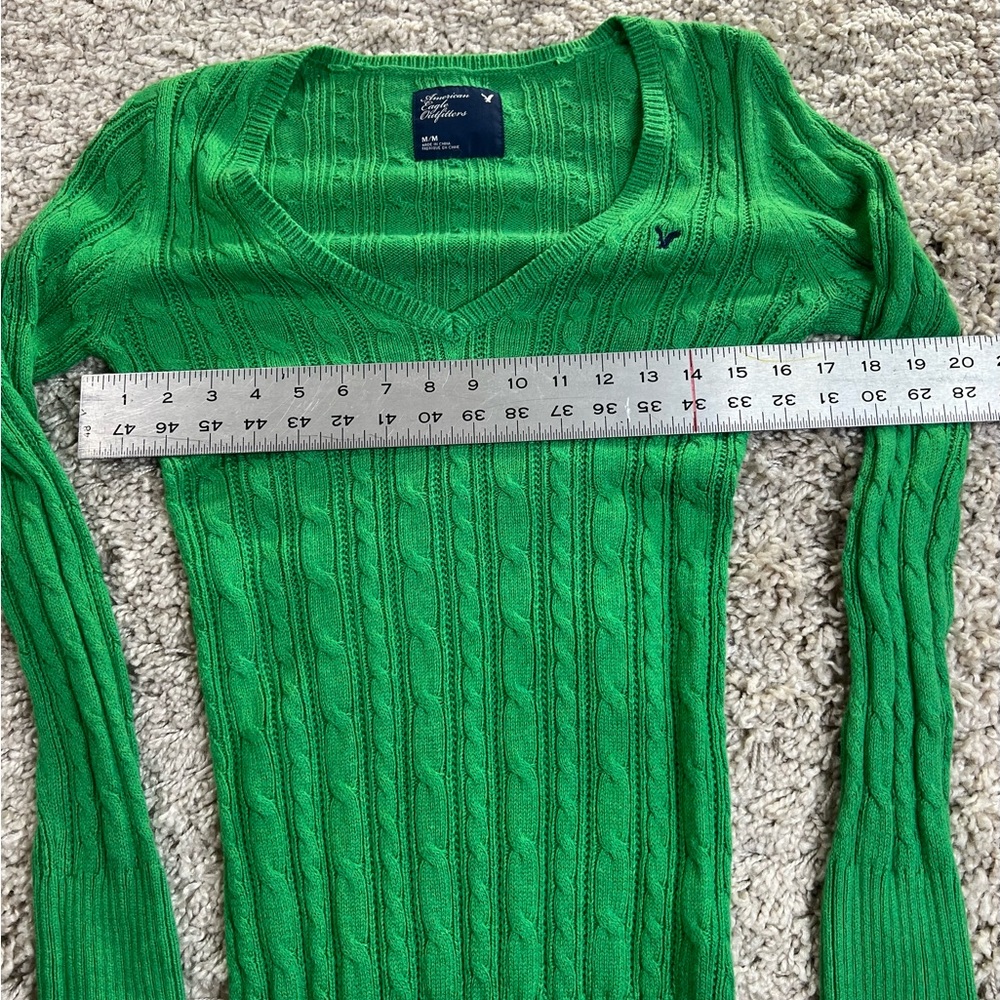 American Eagle Outfitters Vibrant Green V-Neck Sweater - Picture 6 of 8